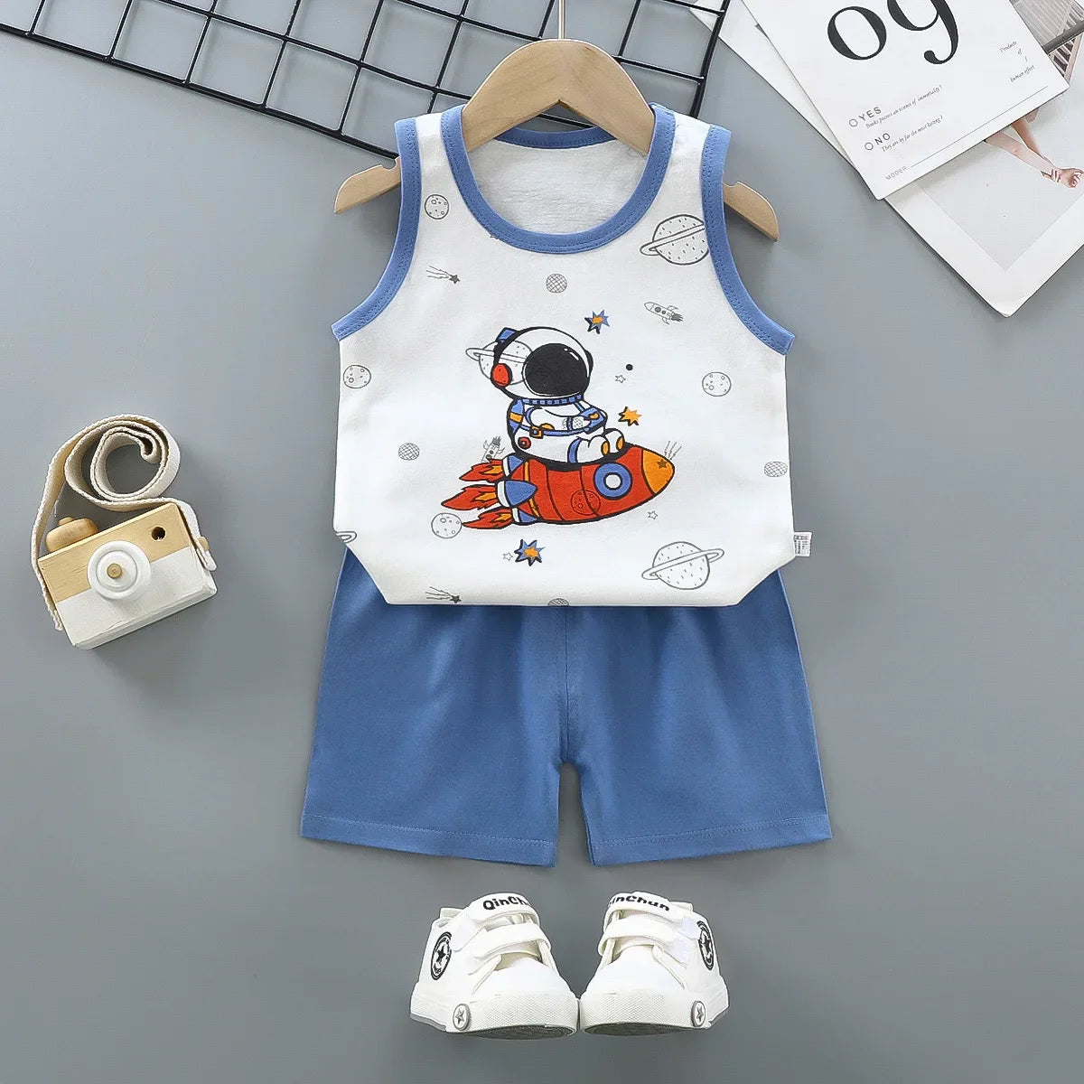 Sommer Kinder Set – Baumwoll T-Shirt, Weste, Shorts & Tank Top für Jungen und Mädchen – Bequemes Outfit für heiße Tage